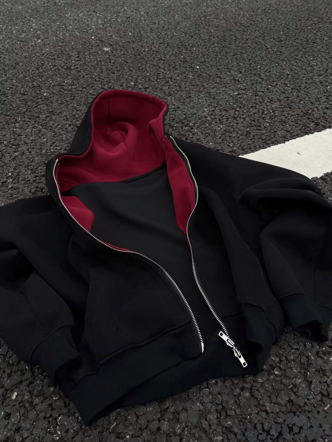 Contrast Lined Zip-Up Hoodie