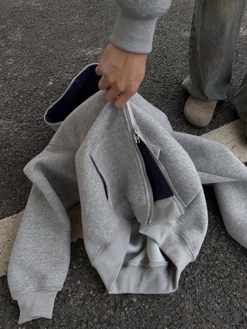 Contrast Lined Zip-Up Hoodie
