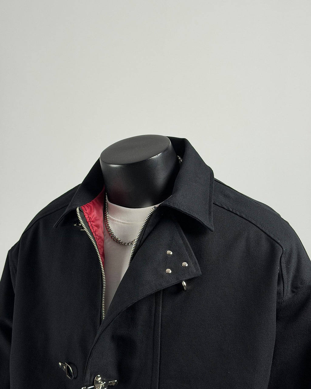 Fireman Jacket clasp closure