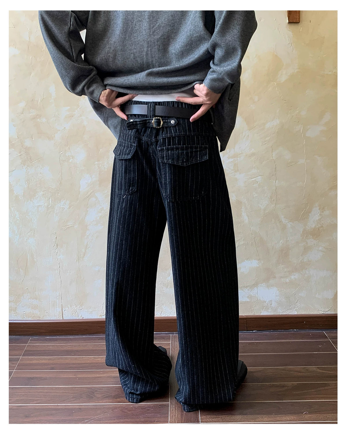 Avant-Garde Spiral Seam Pinstripe Baggy Pants