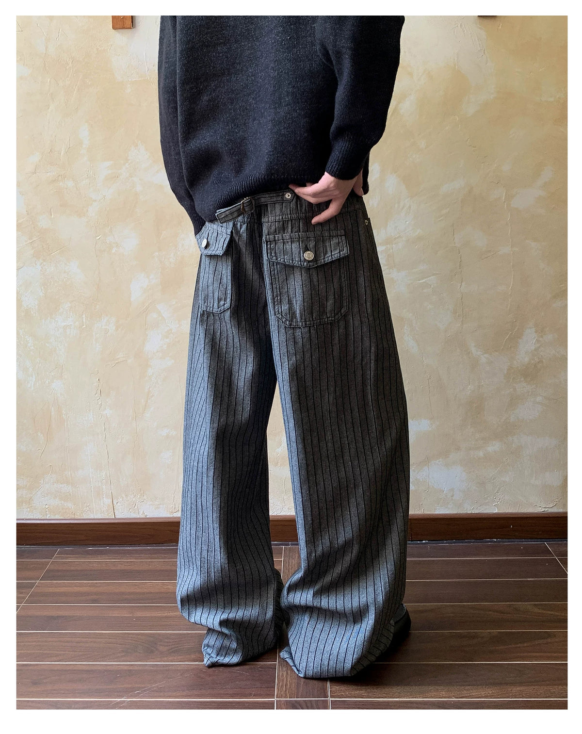Avant-Garde Spiral Seam Pinstripe Baggy Pants